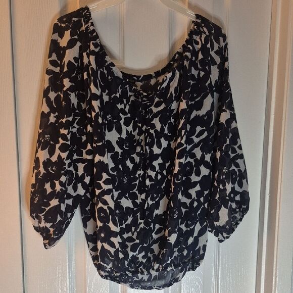 Madison Navy & White Abstract Floral Print Blouson Chiffon Sheer Top Size Medium - Picture 3 of 12